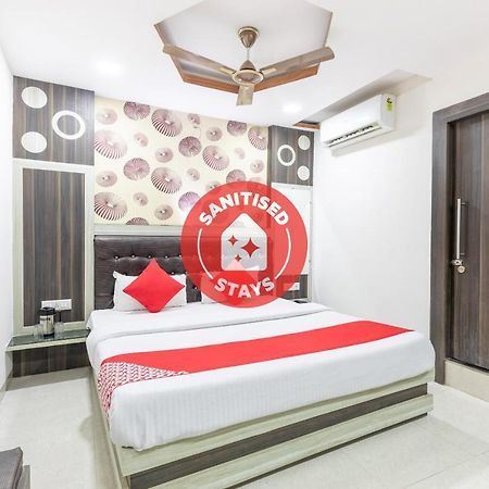 Oyo 45301 Hotel Om Palace Sāgar Extérieur photo
